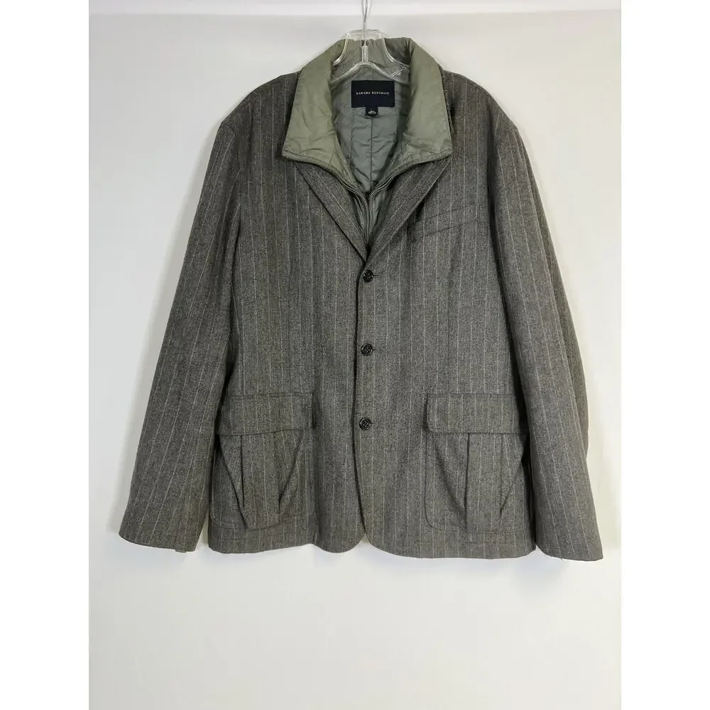 Banana Republic Wool Blazer & Removable Insulated Lining‎ Mens L Gray Pinstripe
